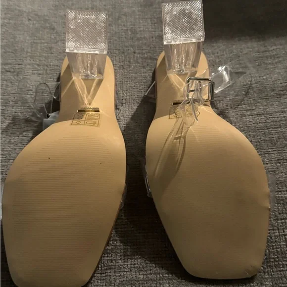 Chic Transparent Strap Nude Heels - Picture 2 of 3